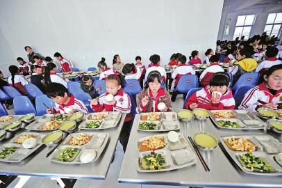 學(xué)校食堂